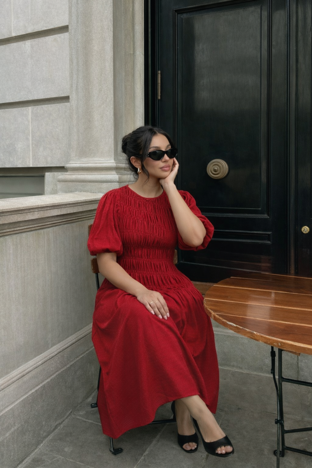 Robe smockée à manches bouffantes - Rouge  - 2
